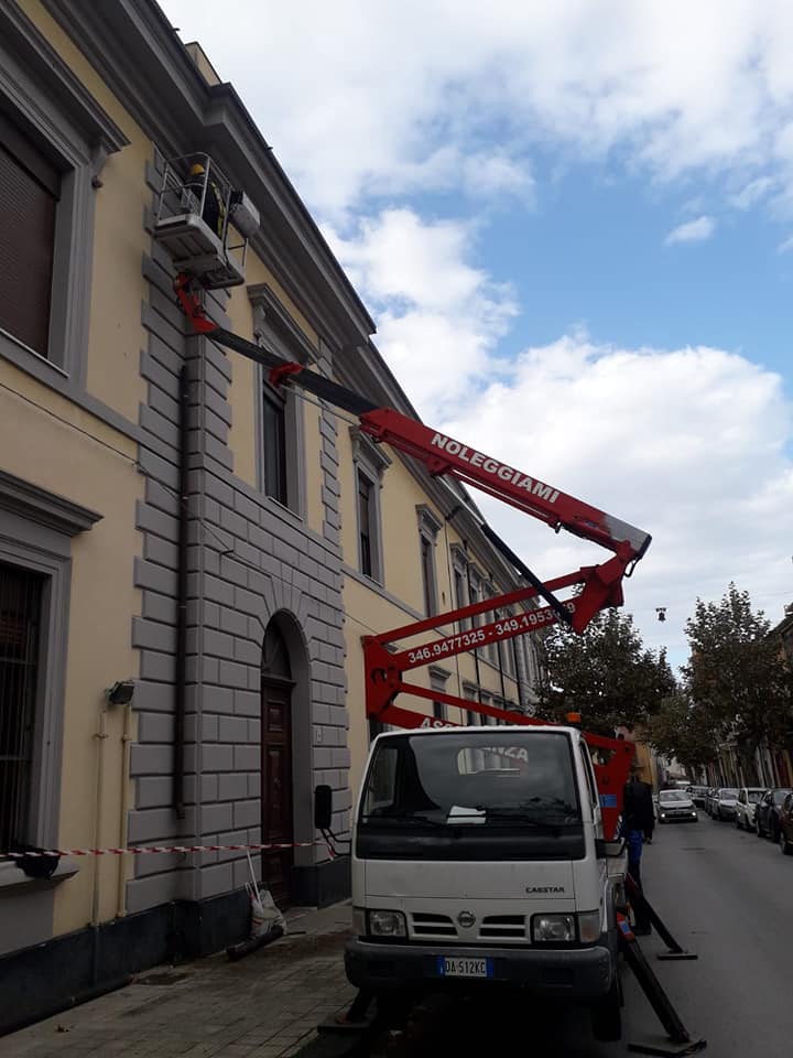 Noleggio Piattaforme Aeree Cestelli - Messina